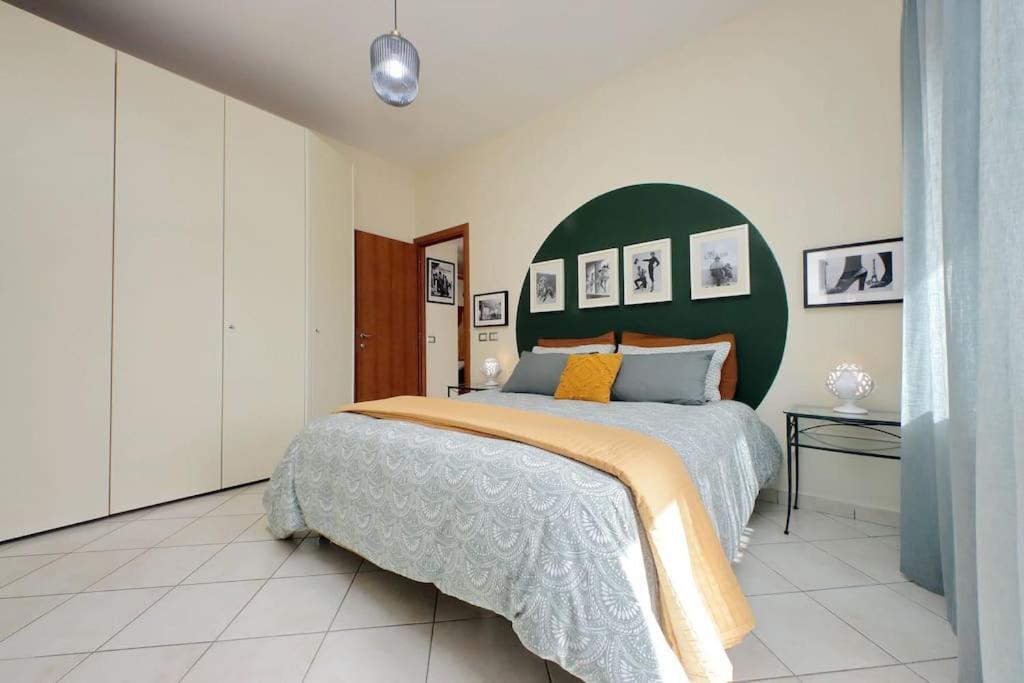 Relax Rome With 2 Balconies - 2 Bedroom Flat, 3Rd Floor With Lift, High Comfort, Quite, A Walk From Urban Train Station Gemelli And Metro A Stops Battistini & Cornelia Connecting To Center In 20 Minutes, 2 Steps From Bus Stop, Cycle Path, Groceries Ngoại thất bức ảnh